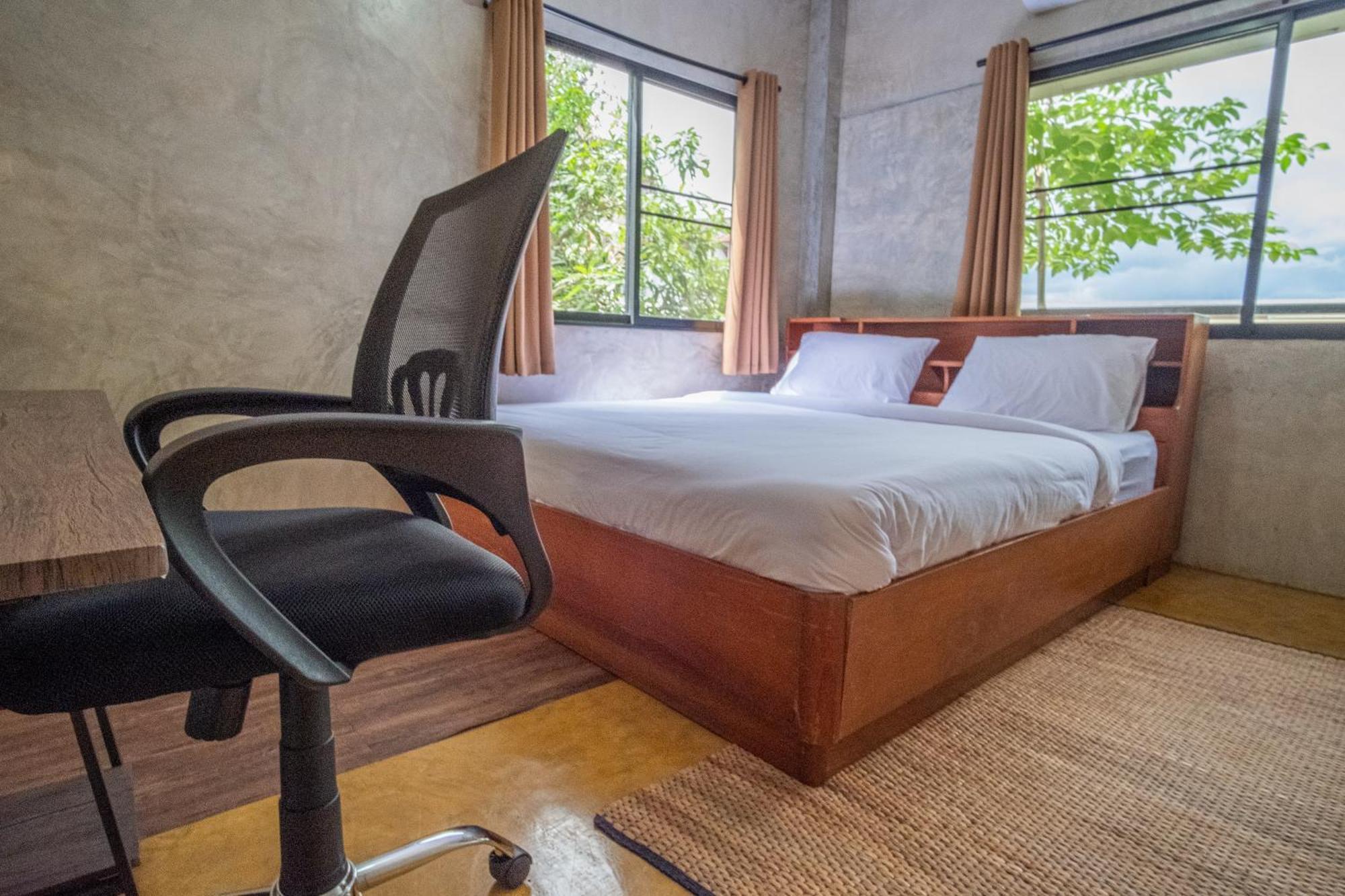 Happy House Backpackers Hostel Pai Exterior photo