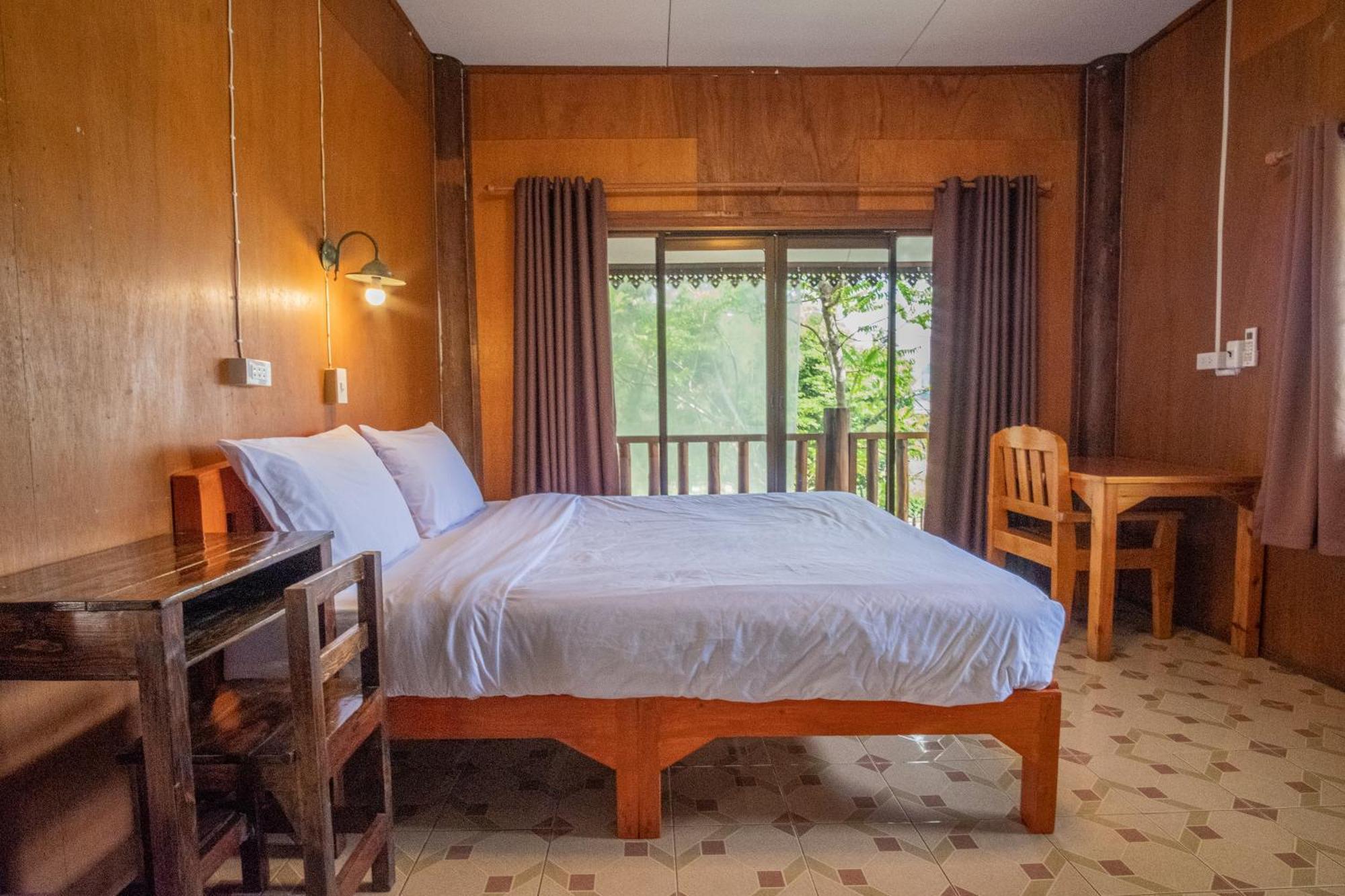Happy House Backpackers Hostel Pai Exterior photo